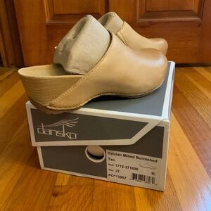 Dansko Talulah tan, size 37